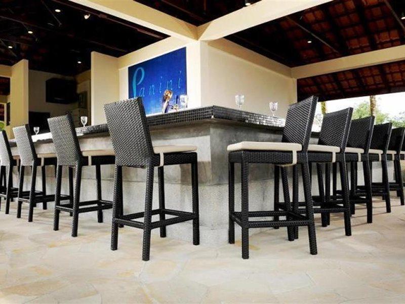 קוצ'ינג Damai Puri Resort & Spa מראה חיצוני תמונה Bar stools