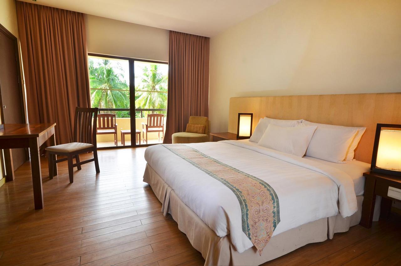 קוצ'ינג Damai Puri Resort & Spa מראה חיצוני תמונה Deluxe Room