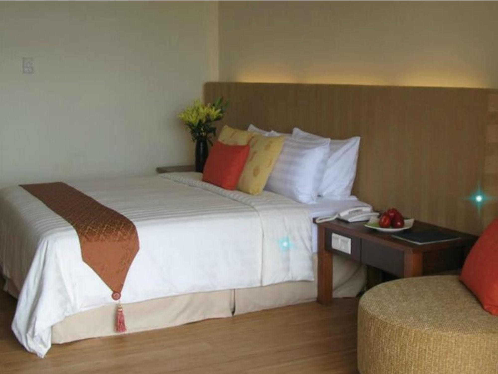 קוצ'ינג Damai Puri Resort & Spa מראה חיצוני תמונה A bedroom at the hotel